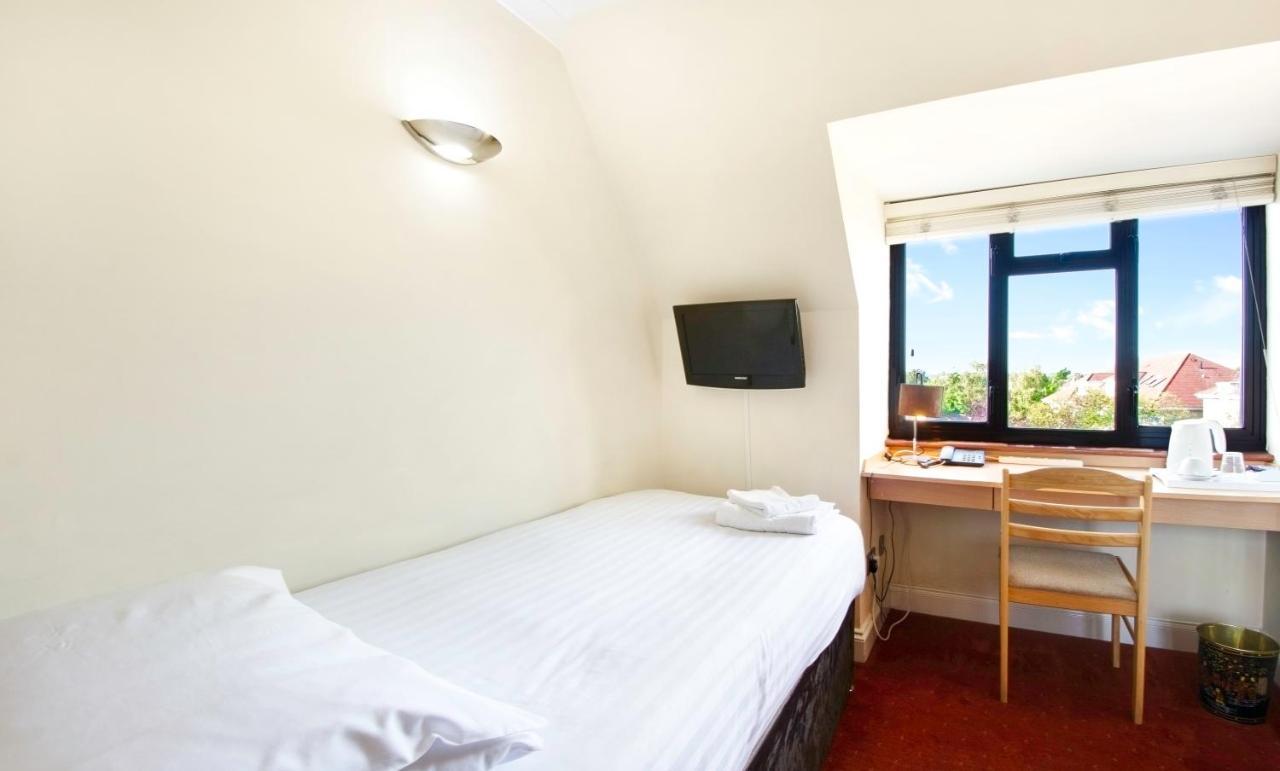 The Brent Hotel - London - Wembley Harrow Bagian luar foto